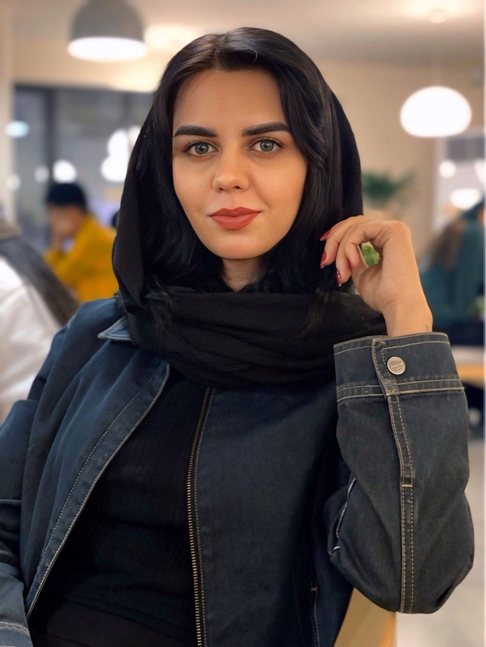 راضیه راشدی